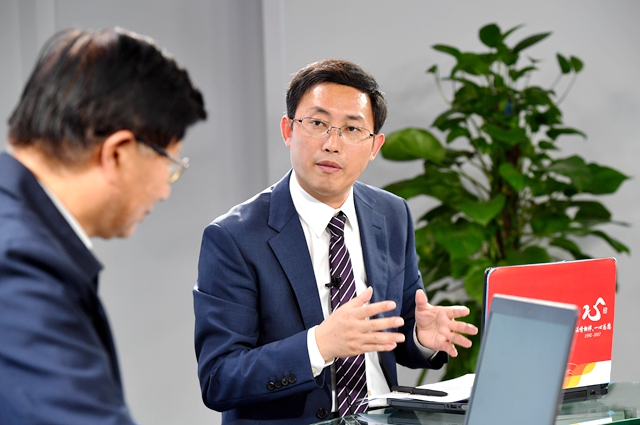 繼往不平凡，珍惜五年奮進(jìn)所取得的成就、經(jīng)驗