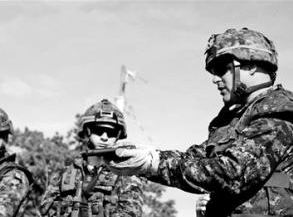 比利時FN公司打造高品質槍械的密碼：從細節(jié)處實現超越