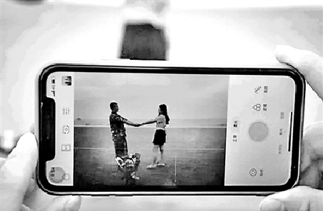 愛，是一個個無可替代日子的積累&mdash;&mdash;軍戀不易，唯你美好