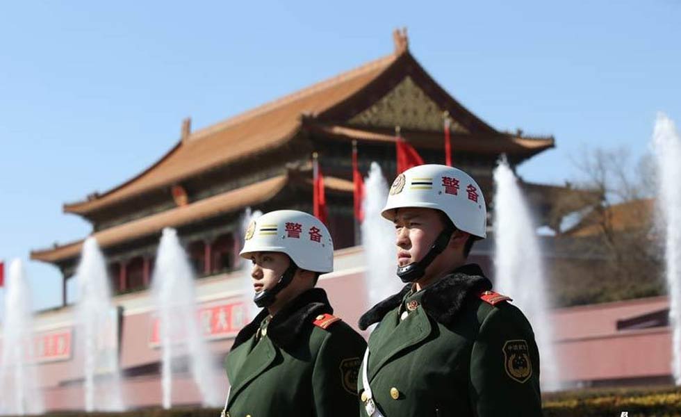 盤(pán)點(diǎn)守衛(wèi)兩會(huì)的&ldquo;帥哥型男&rdquo;