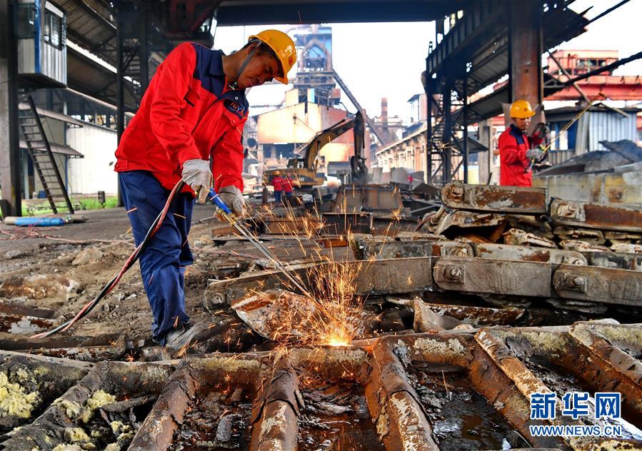 （新華全媒頭條&middot;圖文互動）（1）攻堅(jiān)，為了美麗中國&mdash;&mdash;黨的十八大以來污染防治紀(jì)實(shí)