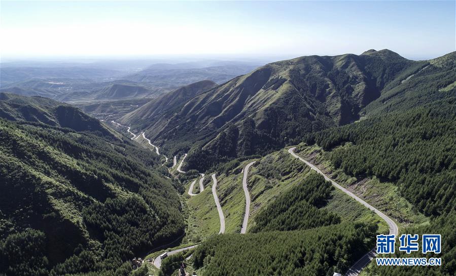 （新華全媒頭條&middot;壯麗70年&middot;奮斗新時(shí)代&mdash;&mdash;記者再走長征路&middot;圖文互動(dòng)）（9）凝聚起救亡圖存的磅礴力量&mdash;&mdash;追記紅軍長征大會(huì)師