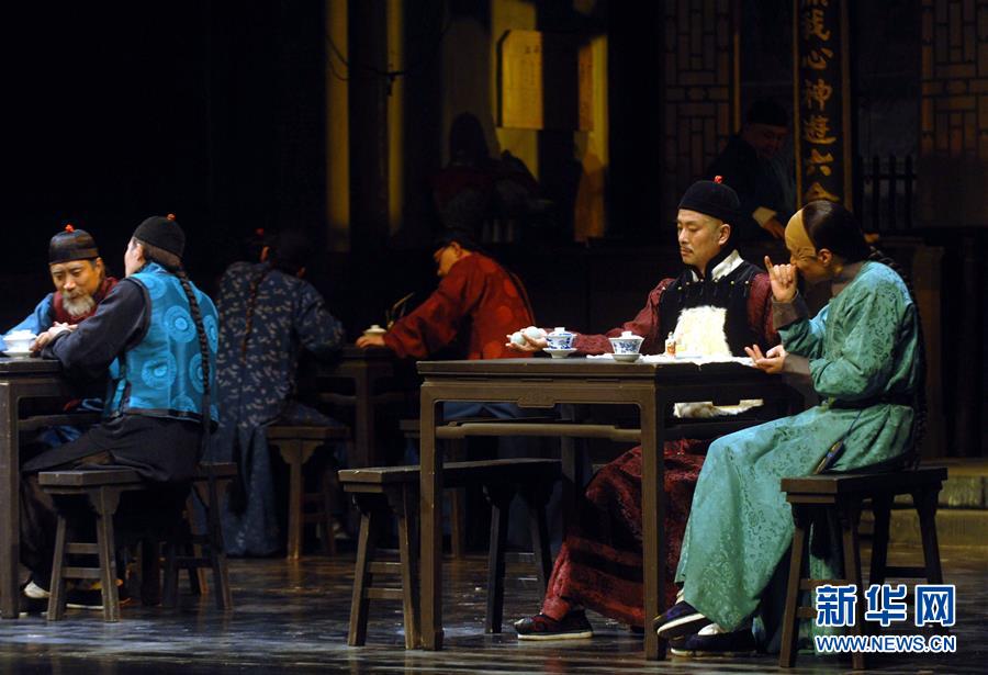 （壯麗70年&middot;奮斗新時代&mdash;&mdash;共和國發展成就巡禮）（1）人民是活水源頭&mdash;&mdash;新中國現實題材文藝創作巡禮