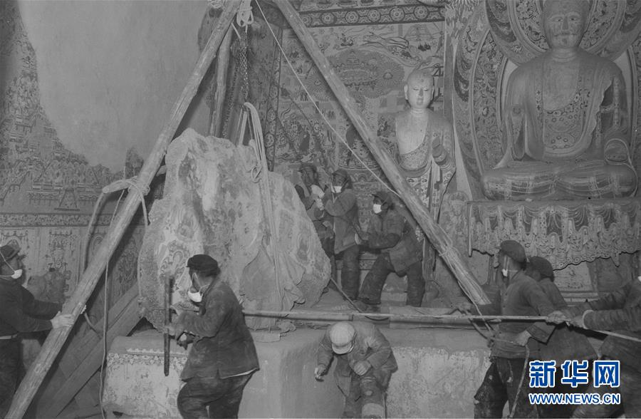 （時代先鋒&middot;圖文互動）（3）此生不悔入沙海 勇擔重任始見金&mdash;&mdash;敦煌研究院文物保護利用群體群像