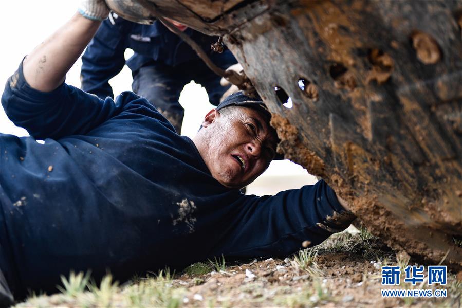 （圖文互動(dòng)）（1）記者手記：可可西里，&ldquo;挪&rdquo;向&ldquo;藏羚羊大產(chǎn)房&rdquo;的14個(gè)半小時(shí)
