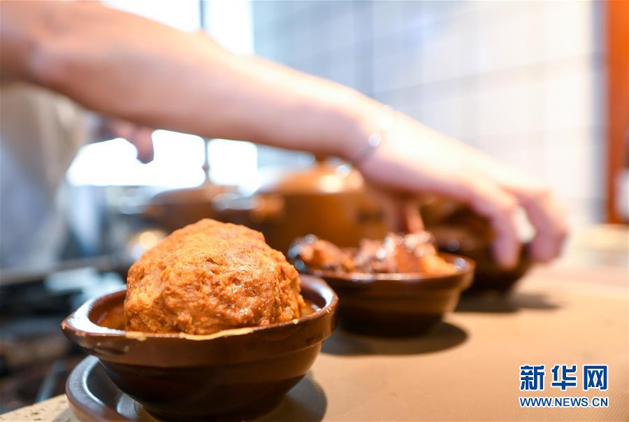 （在習(xí)近平新時(shí)代中國特色社會(huì)主義思想指引下&mdash;&mdash;新時(shí)代新作為新篇章&middot;習(xí)近平總書記關(guān)切事&middot;圖文互動(dòng)）（7）珍惜盤中餐，狠剎浪費(fèi)風(fēng)&mdash;&mdash;各地積極行動(dòng)堅(jiān)決制止餐飲浪費(fèi)