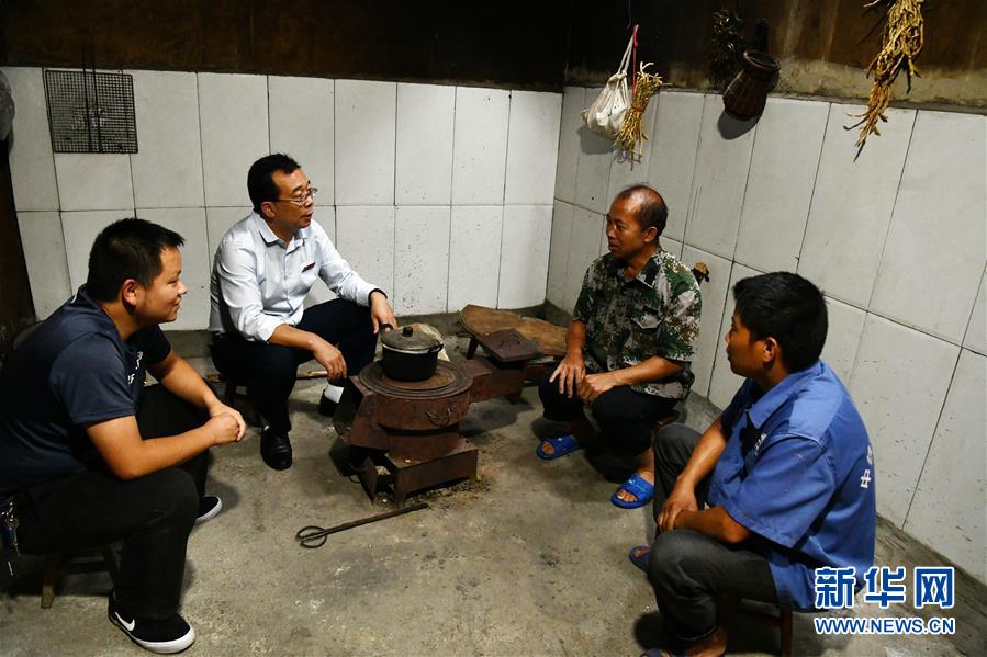 （新華全媒頭條&middot;決戰決勝脫貧攻堅&middot;督戰未摘帽貧困縣&middot;圖文互動）（7）把&ldquo;最能打的人&rdquo;放在最需要的地方&mdash;&mdash;聚焦貴州未脫貧縣里的&ldquo;助攻干部&rdquo;