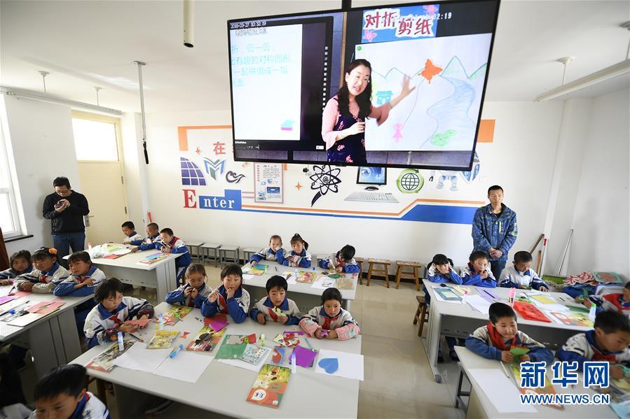 （新華全媒頭條&middot;百萬大移民&middot;圖文互動）（11）從大山深處到大河之畔&mdash;&mdash;寧夏持續(xù)移民百萬&ldquo;拔窮根&rdquo;啟示