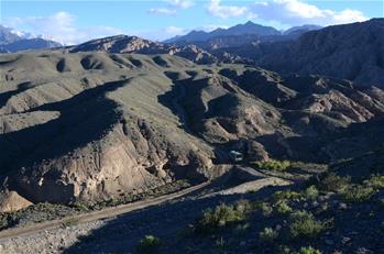 天山深處，&ldquo;山地鐵軍&rdquo;奪路探寶