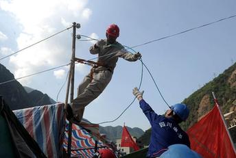 &ldquo;安靜&rdquo;的光明送進寶興受災(zāi)群眾安置點