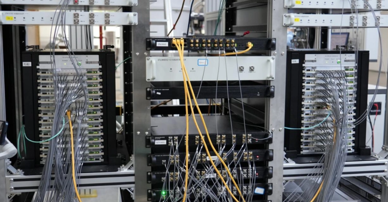 第四代自主量子計算測控系統“本源天機4.0”發布
