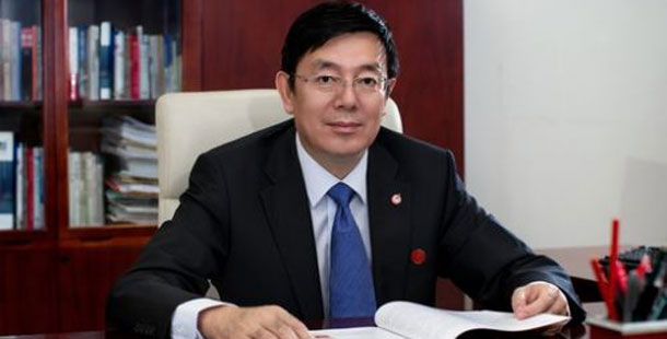 中航飛機(jī)董事長、分黨組書記方玉峰&mdash;&mdash;中航飛機(jī)要想同國際航空產(chǎn)業(yè)強(qiáng)者過招，必須與市場全面接軌，逐步褪去傳統(tǒng)國有企業(yè)的&ldquo;光環(huán)&rdquo;。這就要求我們?nèi)ν七M(jìn)企業(yè)改革，利用上市平臺(tái)，建立先進(jìn)的法人治理結(jié)構(gòu)，建立高效的、敏捷反應(yīng)的價(jià)值創(chuàng)造主體。