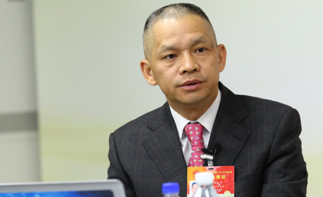 應大力發展油電混合動力汽車