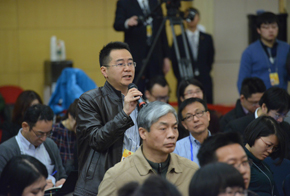 北京青年報北青網記者提問