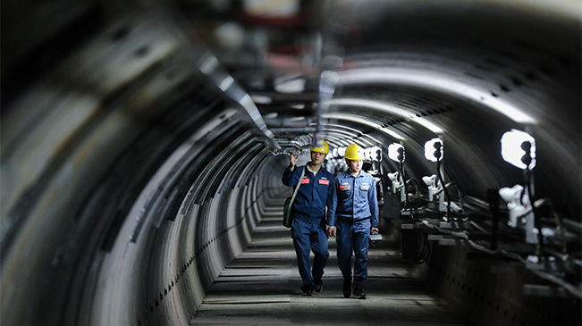 新春走基層丨&ldquo;機器人&rdquo;保供電？這個春節(jié)很有科技范兒！