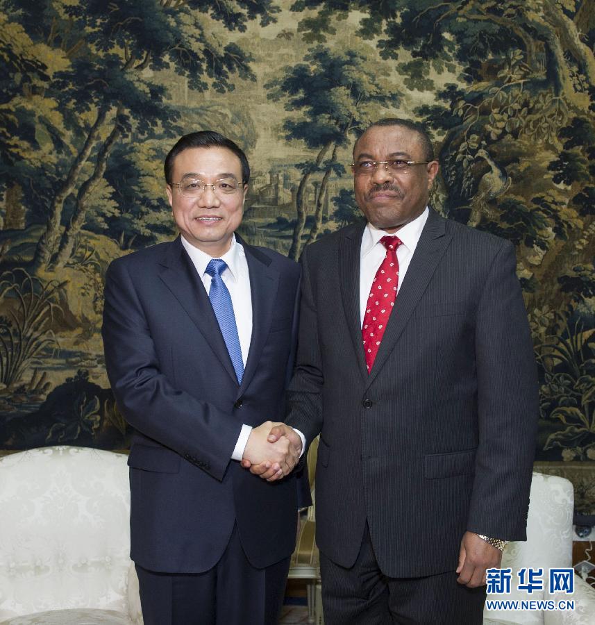 5月4日，中國國務院總理李克強在亞的斯亞貝巴與埃塞俄比亞總理海爾馬里亞姆舉行會談。  新華社記者 王曄 攝