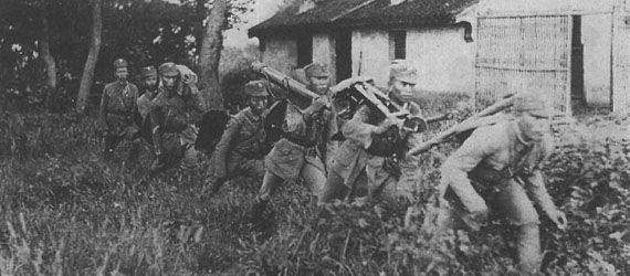 《浴血奮戰&mdash;&mdash;檔案里的中國抗戰》第二集：八一三淞滬會戰