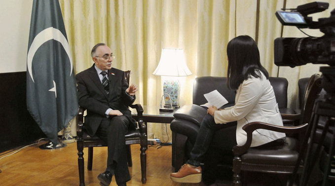 哈立德：我熱愛中國(guó)文化，喜歡和中國(guó)人一起談天說地