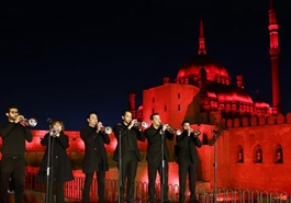 &ldquo;中國(guó)紅&rdquo;海外閃爍