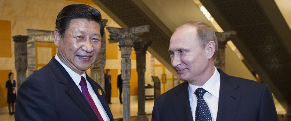 2013年10月，習近平在印尼巴厘島會見普京